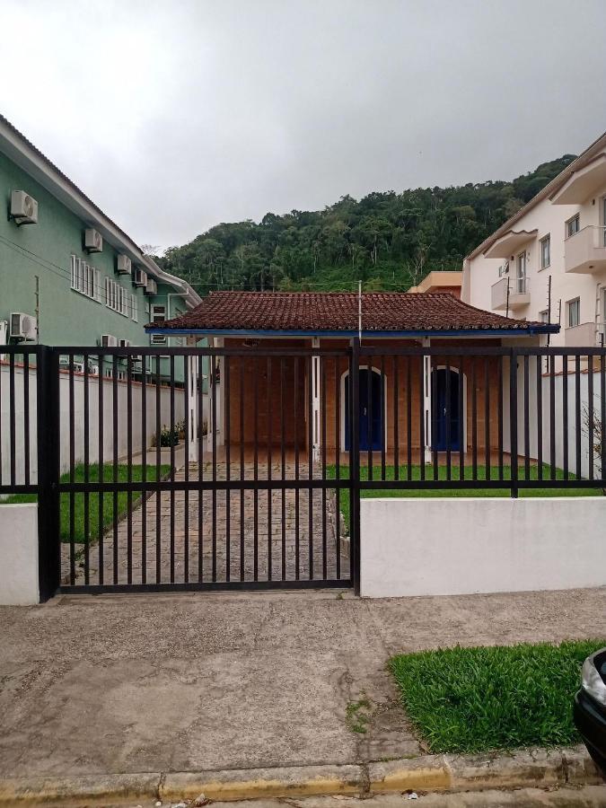 فيلا أوباتوبافي Casa Praia Grande Com Churrasqueira المظهر الخارجي الصورة